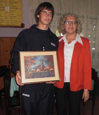 ROBERT ERNJESI SA POKLONOM KLUBA